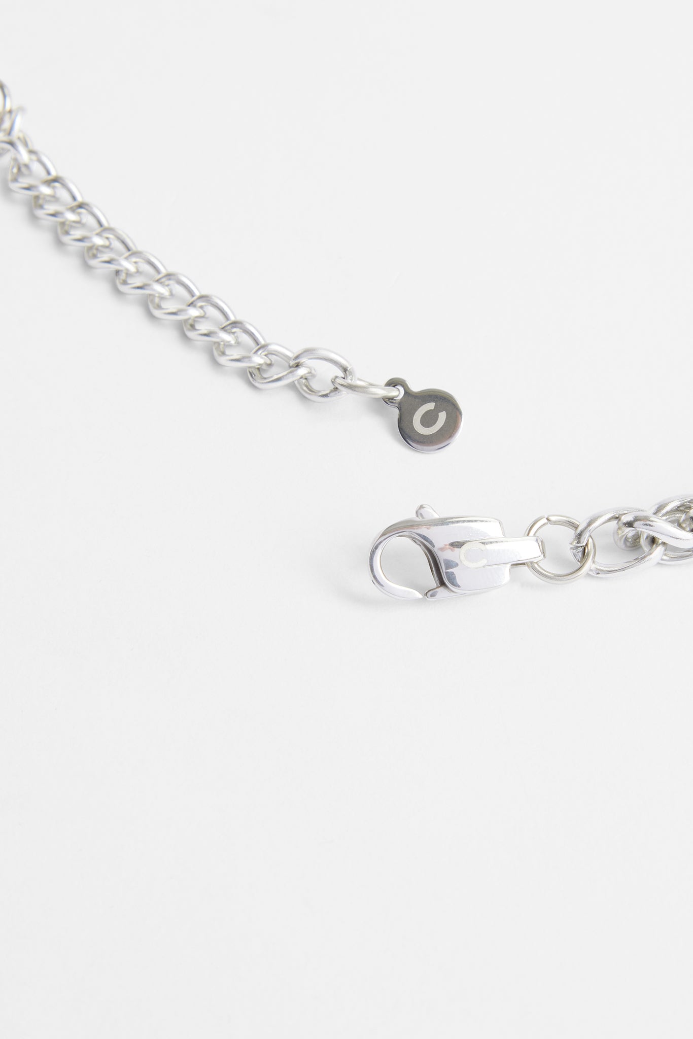 Polierte, klobige Panzerkette